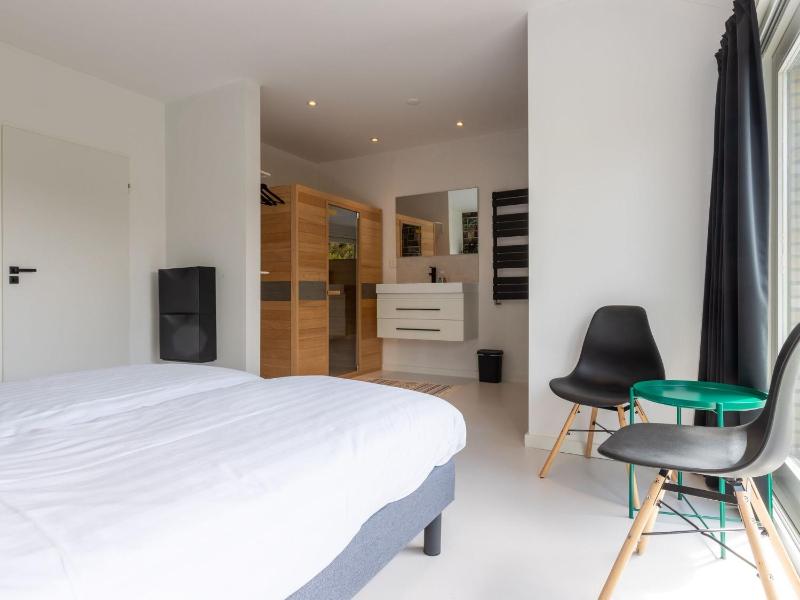 Three-Bedroom Holiday Home  image 3