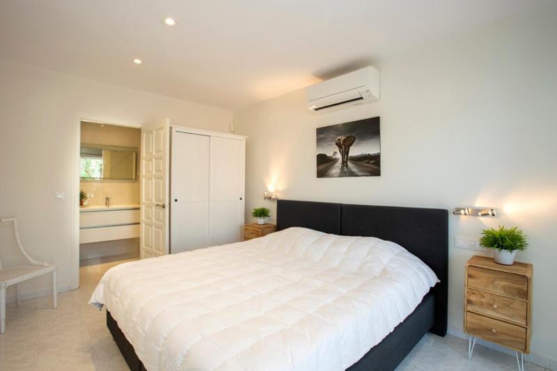2005 Villa Freser al canal para 6 personas by homeselectspain - image 25