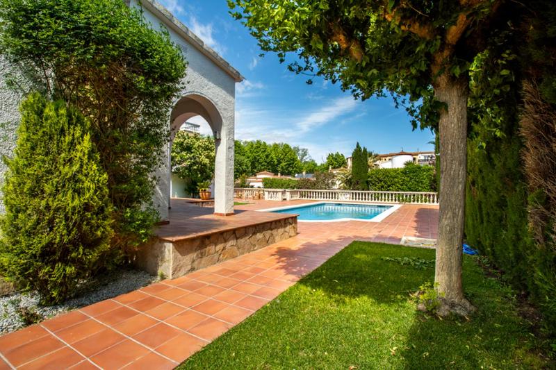 2005 Villa Freser al canal para 6 personas by homeselectspain - image 22