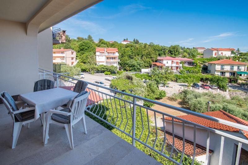 Apartment with Sea View image 3