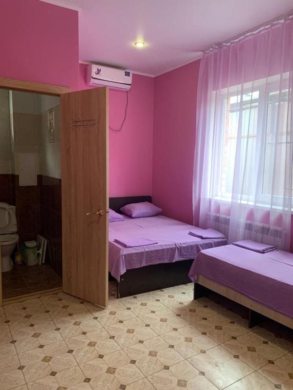Comfort Triple Room image 3