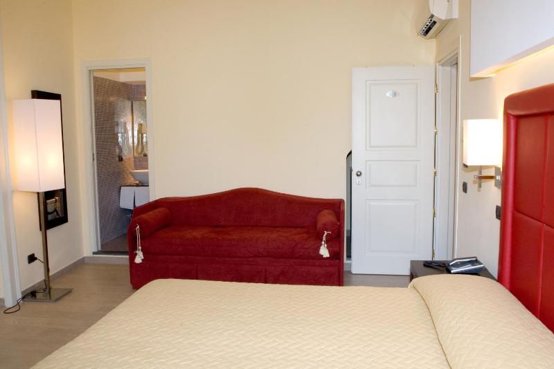 Blurooms - image 2