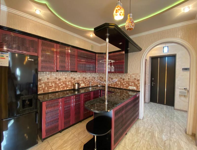 One-Bedroom Apartment image 2