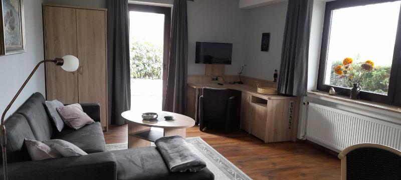 One-Bedroom Apartment image 3