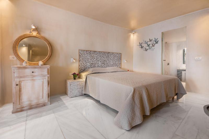 Armeni Luxury Villas - image 23