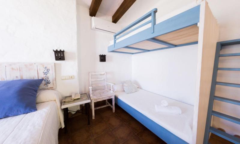 Triple Room image 2