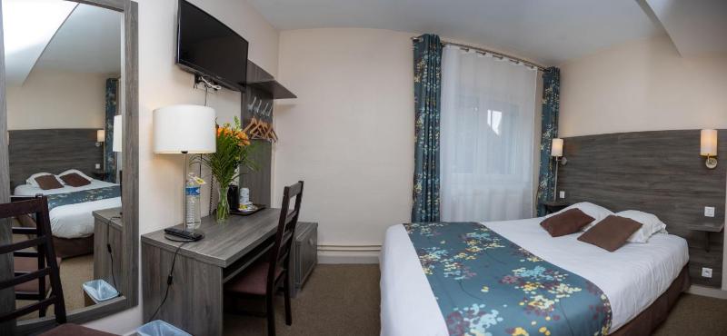 Double Room image 1