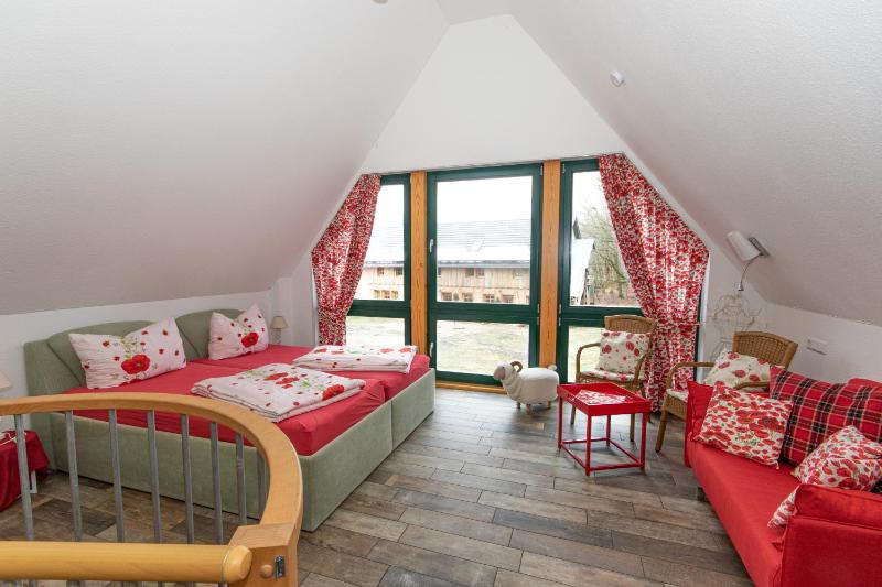 One-Bedroom Apartment image 2