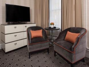 Double Room image 2