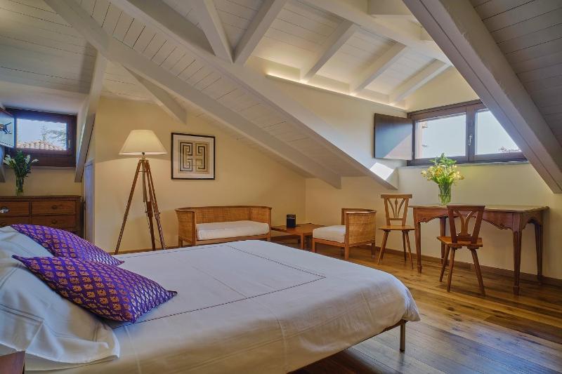Junior Suite image 1
