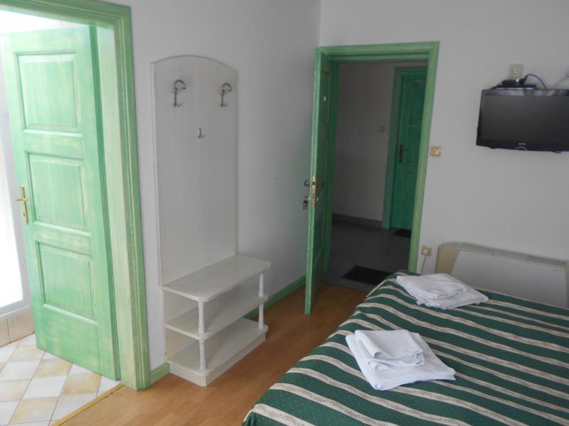 Triple Room image 2