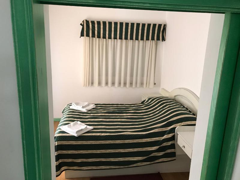One-Bedroom Suite image 2