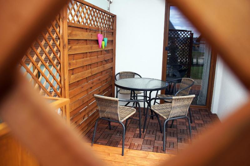 Apartment with Garden image 4