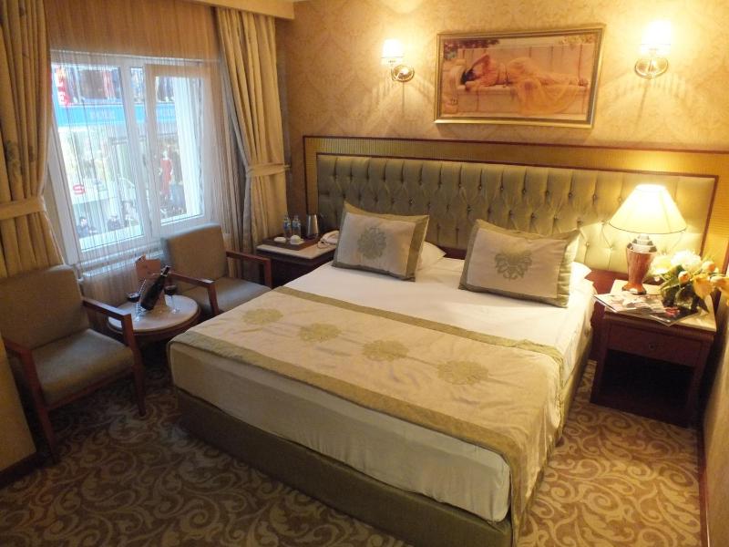 Grand Asiyan Hotel - image 4