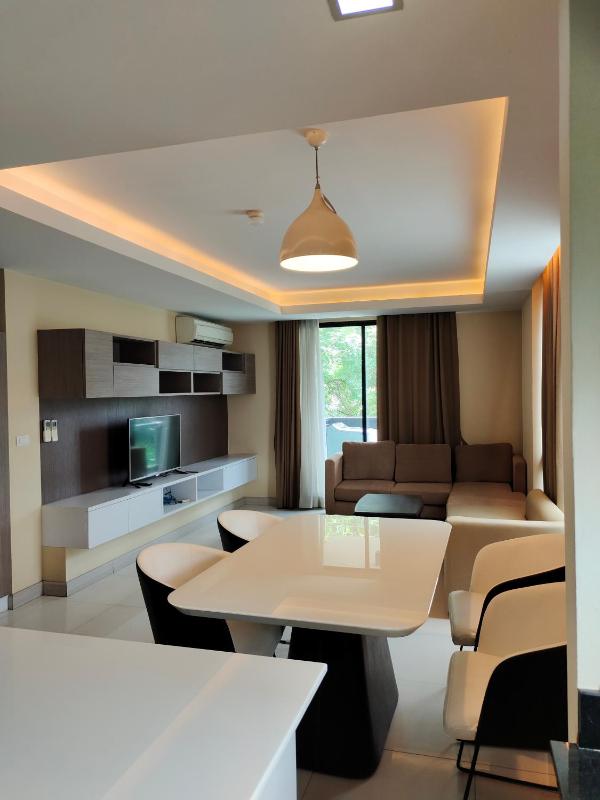 Executive Apartment image 3