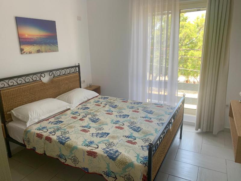 Apartment with Sea View image 3