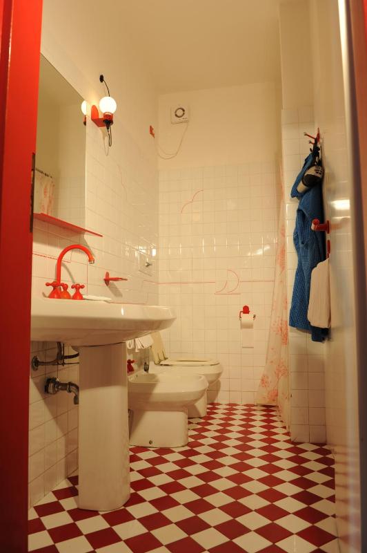 One-Bedroom Apartment (5 Adults) image 4