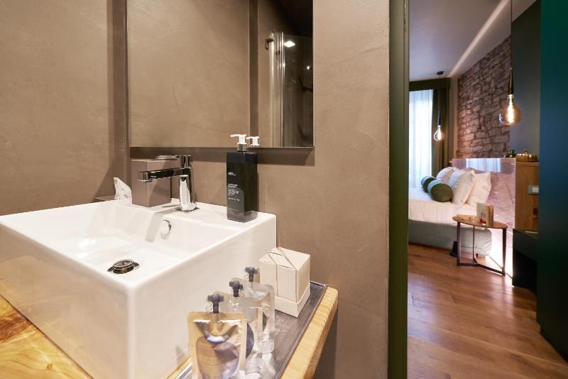 73 Boutique Hotel - image 16