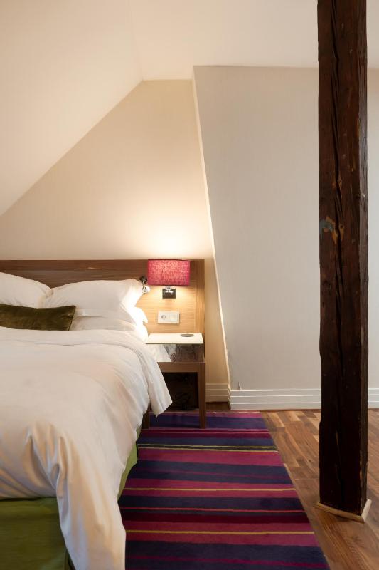 Standard Double Room image 3