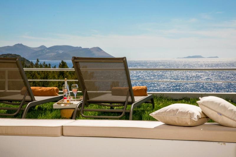 Kale Suites heated pool in winter adults only - image 18