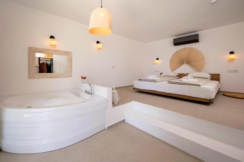 Kale Suites heated pool in winter adults only - image 39