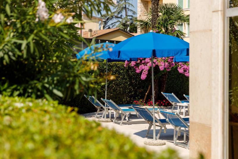 Hotel Idania - image 2