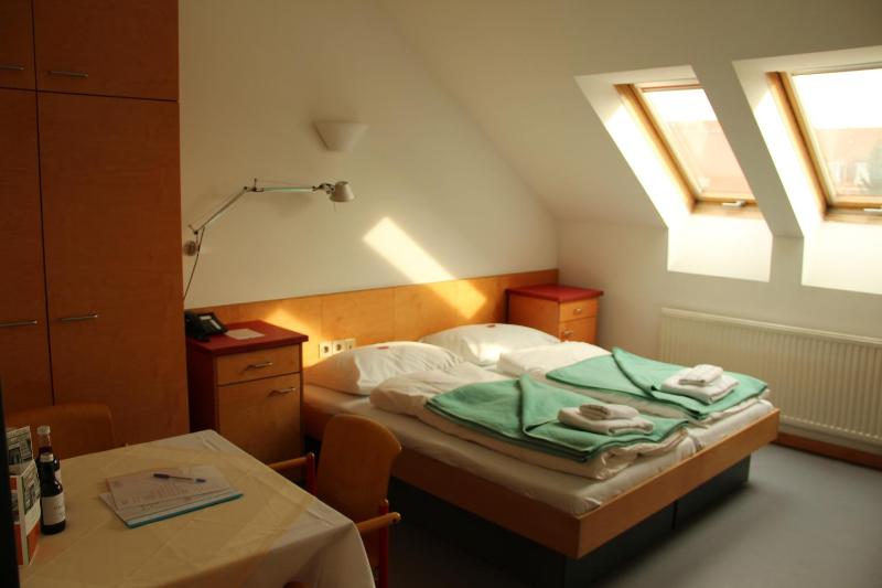 Quadruple Room image 2