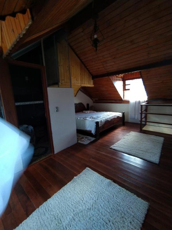 Apartment with Mountain View image 3