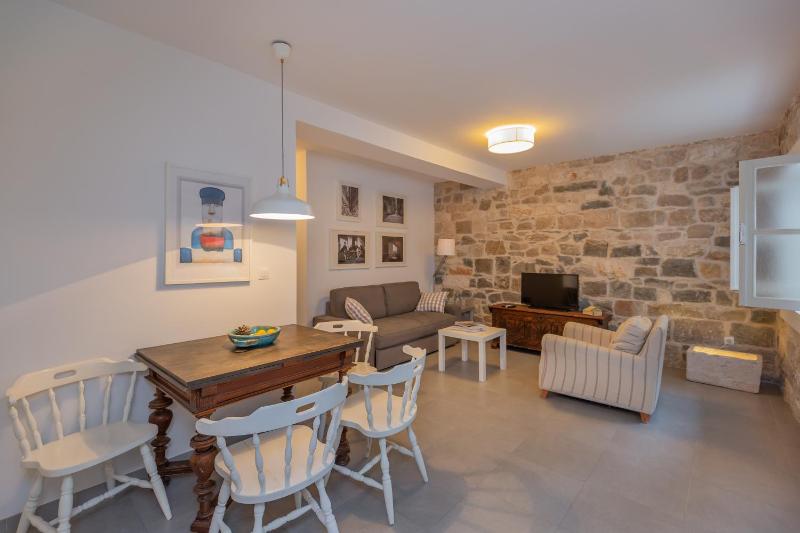 Deluxe Apartment image 3
