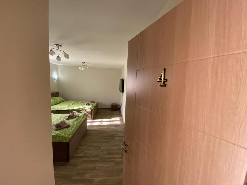 Apartments Zlatko - image 9