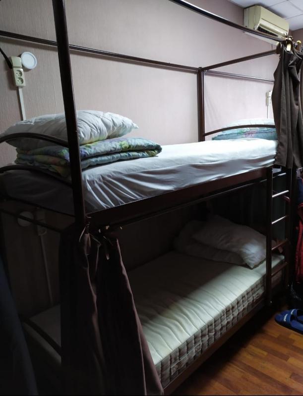 Bed in 8-Bed Male Dormitory Room image 1