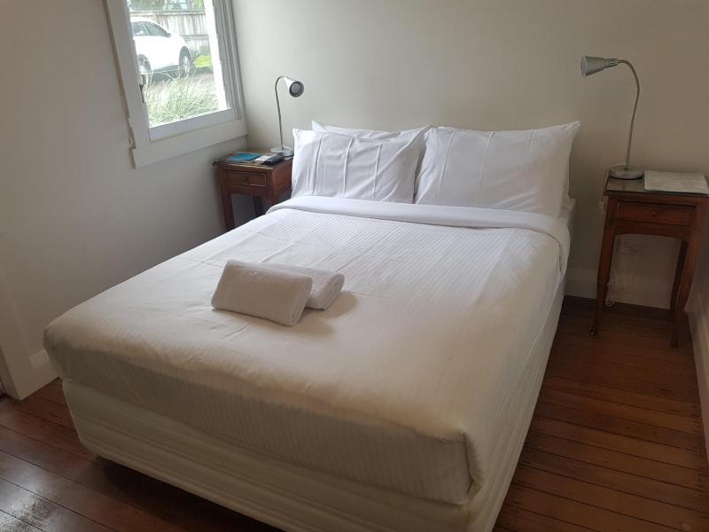 Byron Palms Guesthouse - image 9