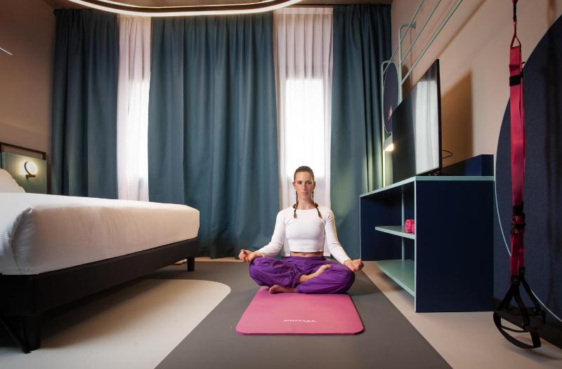 Superior Double Room image 3
