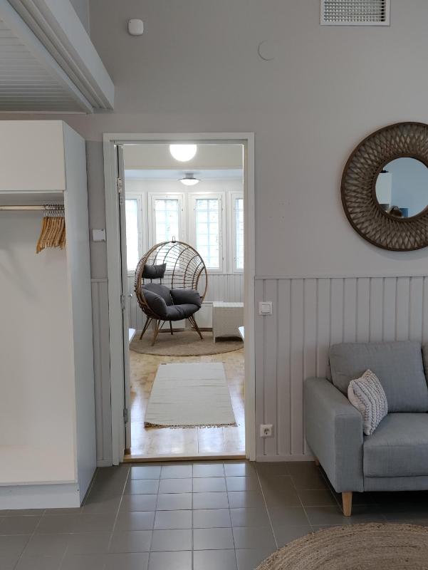 Two-Bedroom House image 4