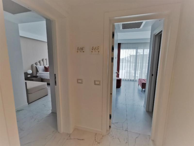 Deluxe Room image 1