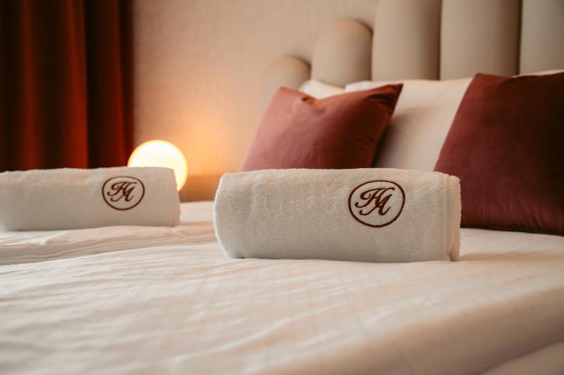 Deluxe Room image 4