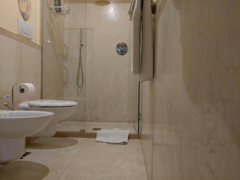 Triple Room image 4