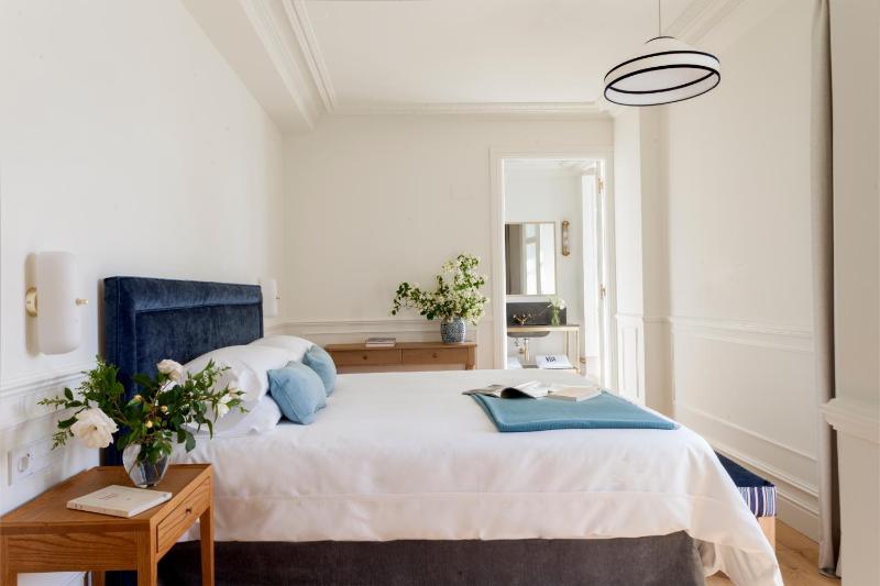 Superior Queen Room image 2