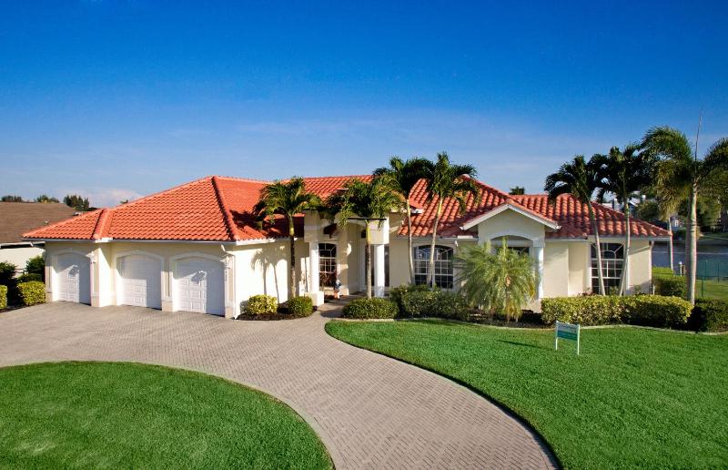 Villa Dolphin - image 33