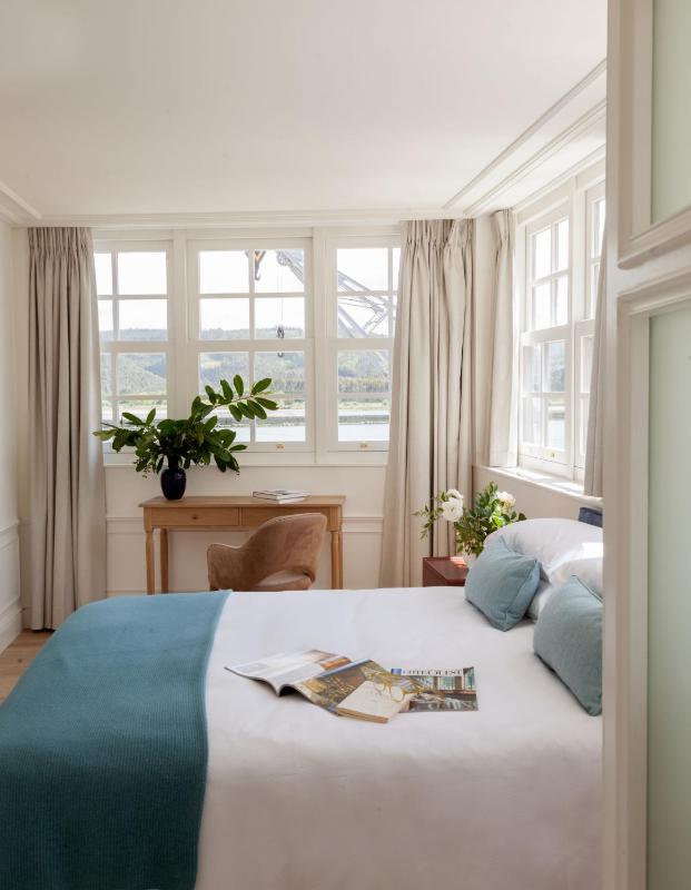 Two-Bedroom Apartment image 4