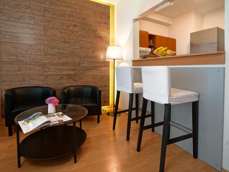 Apartment with Balcony - Zamocka street nr. 10 image 4