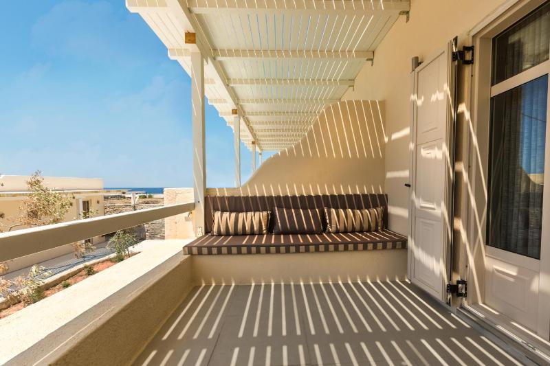Comfort Double Room with side sea view and mini plunge pool image 3