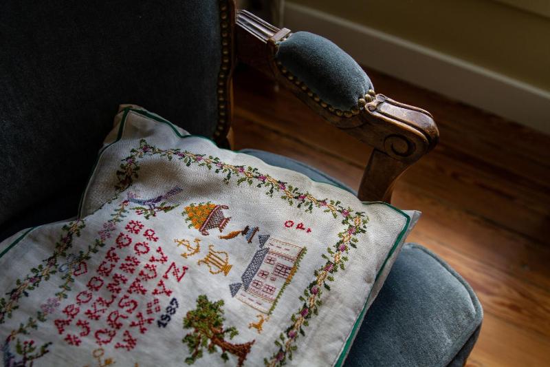 Double Suite with Garden View - Second Floor image 2