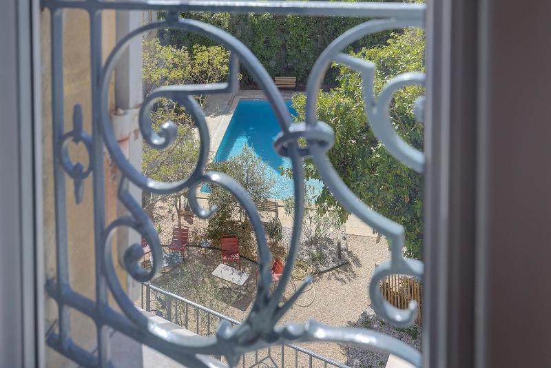 Double Suite with Garden View - Second Floor image 3