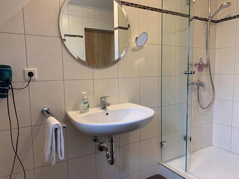 Deluxe Double Room image 2