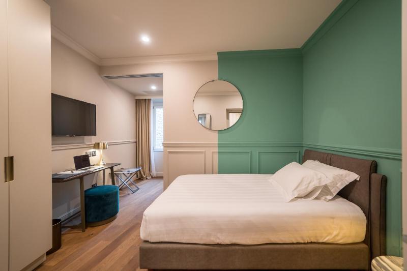 Single Room image 3