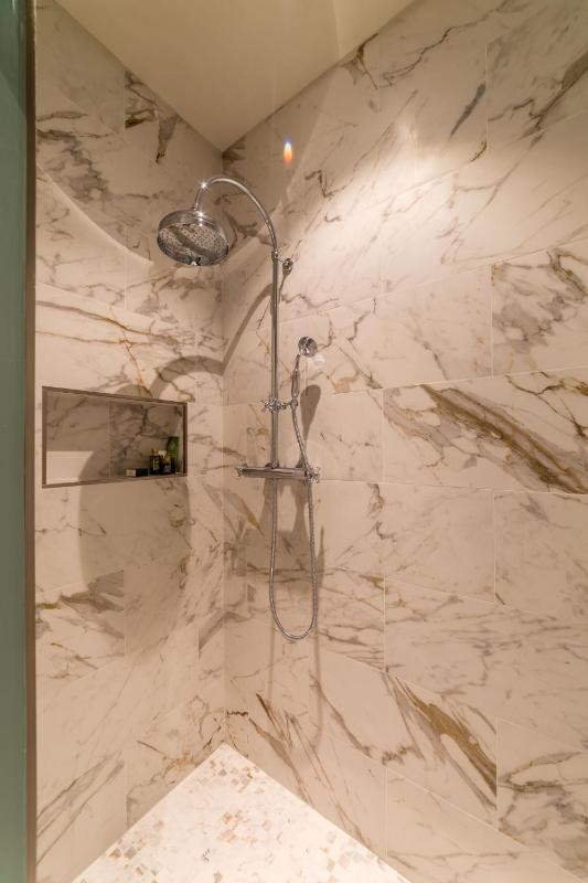 Suite image 3