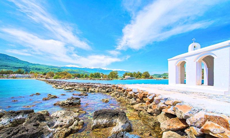 Allas Villa Heated Pool - image 16