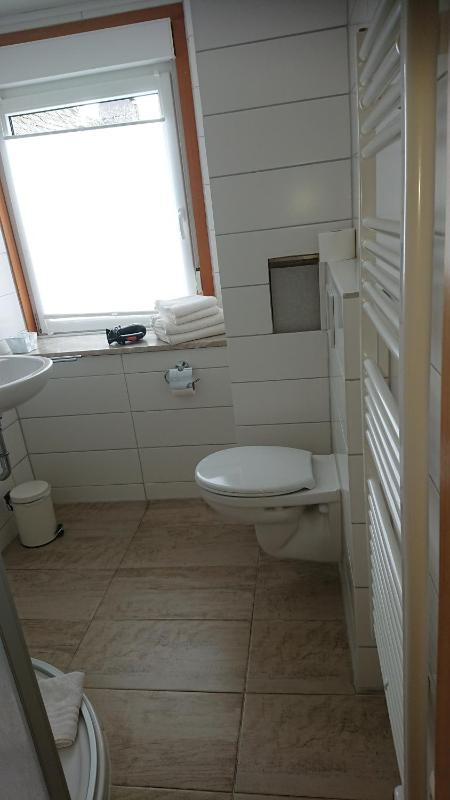Double Room image 4