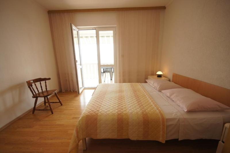 Apartment 75-6 - image 10